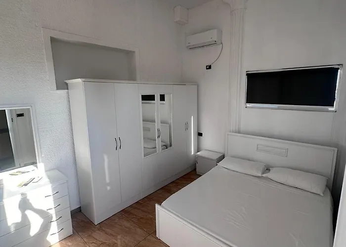 Cozy Vacation Apartments In Hamallaj
